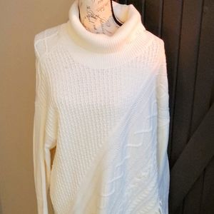 Chicos Off-White Tunic NWOT